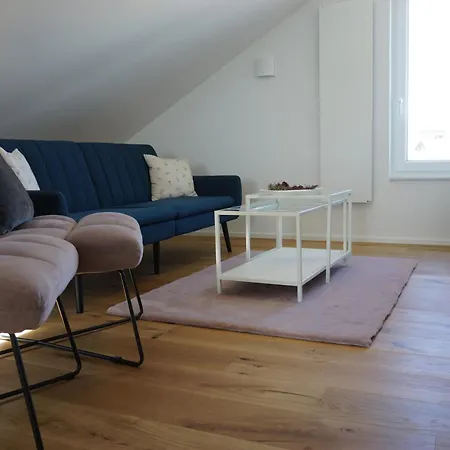 Sonnenhalde- Moderne Wohnung- 3 Schlafzimmer- Neubau-ruhige Lage