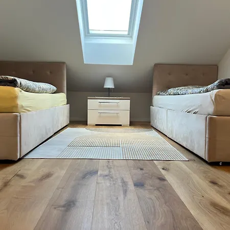 Sonnenhalde- Moderne Wohnung- 3 Schlafzimmer- Neubau-ruhige Lage *