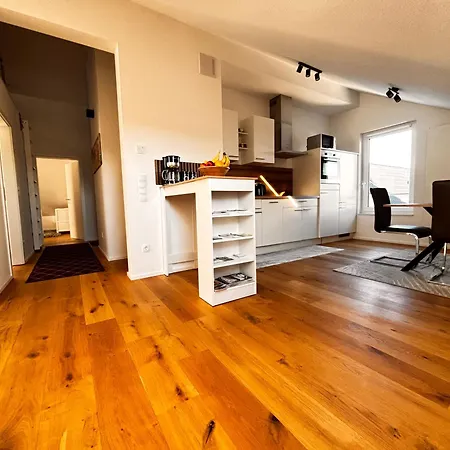 Sonnenhalde- Moderne Wohnung- 3 Schlafzimmer- Neubau-ruhige Lage *