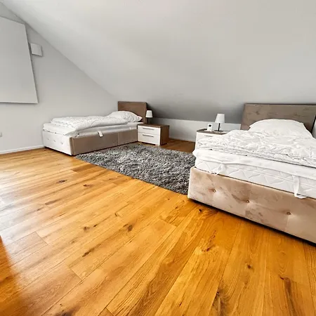 Sonnenhalde- Moderne Wohnung- 3 Schlafzimmer- Neubau-ruhige Lage *